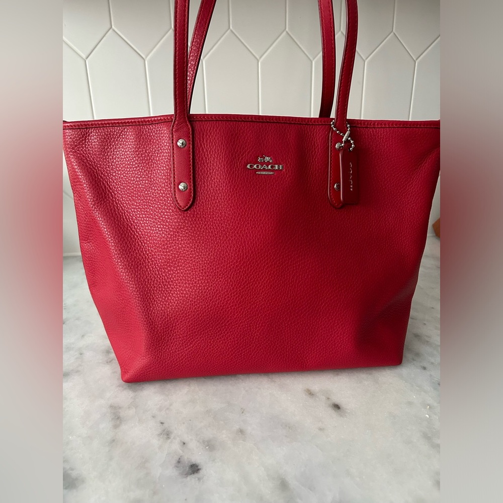 Coach City Zip Tote Red